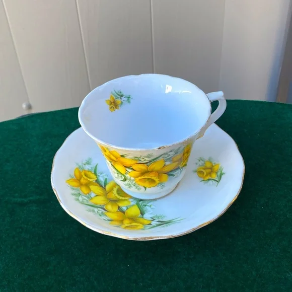 Royal Kent Daffodil Tea Cup and Saucer Bone China - Picture 3 of 10